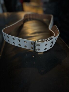 Source Unknown White Double-Prong Grommet genuine leather Belt
